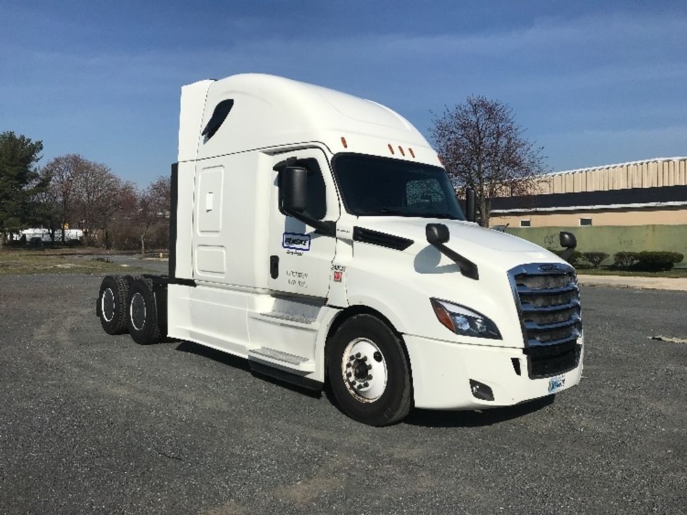 Your Next Used 2019 Freightliner T12664ST, 249033, Is For Sale And ...