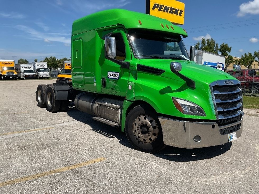 Your Next Used 2019 Freightliner T12664st, 222370, Is For Sale And 