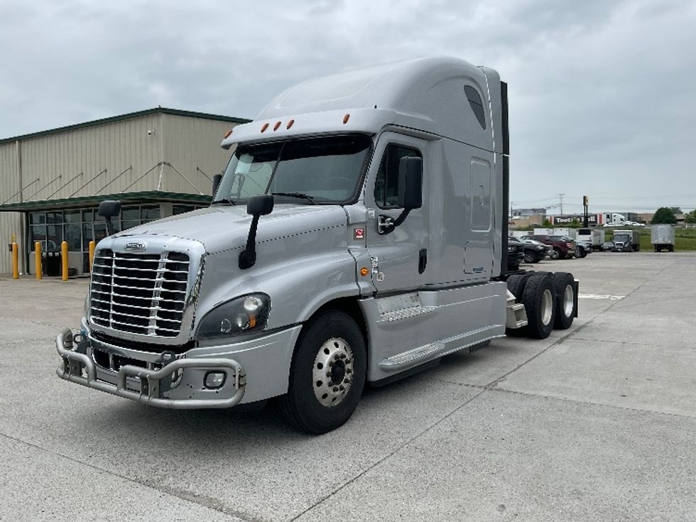 2020 Freightliner Cascadia 12564ST Sleeper Tractor