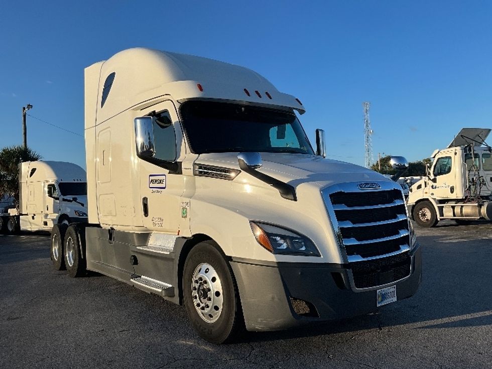 Your Next Used 2020 Freightliner T12664ST, 351349, Is For Sale And ...