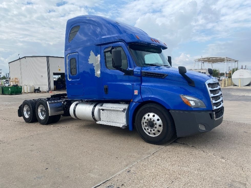 2020 Freightliner T12664ST Sleeper Tractor