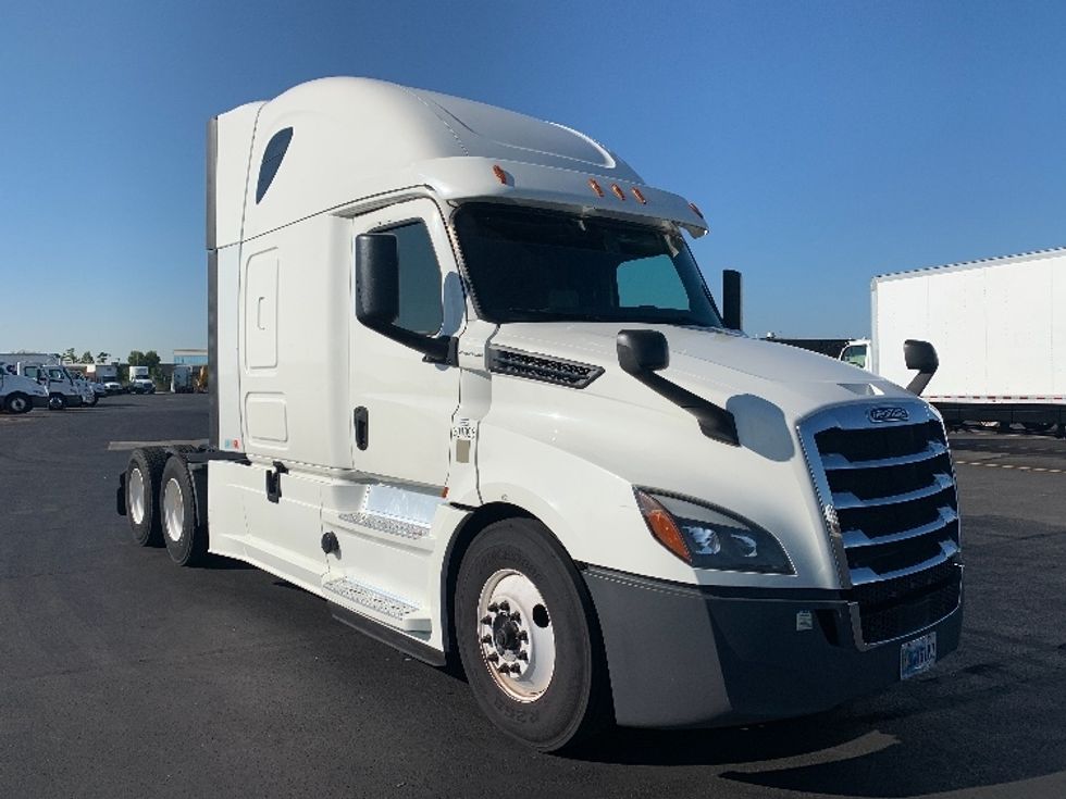 2020 Freightliner T12664ST Sleeper Tractor