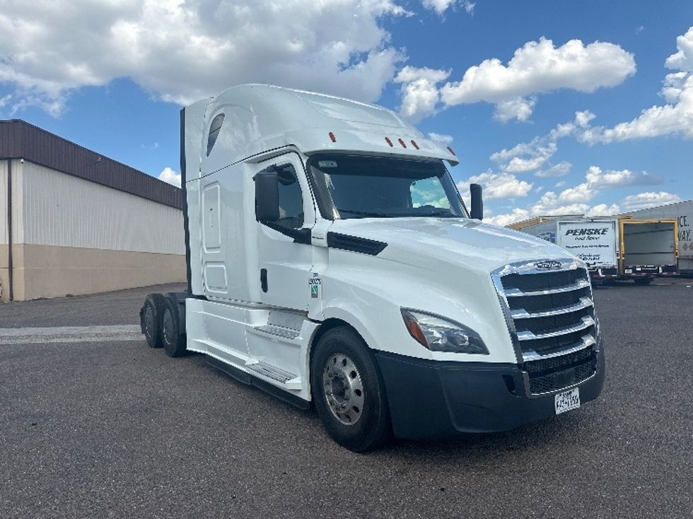 Your Next Used 2020 Freightliner T12664ST, 290275, Is For Sale And ...