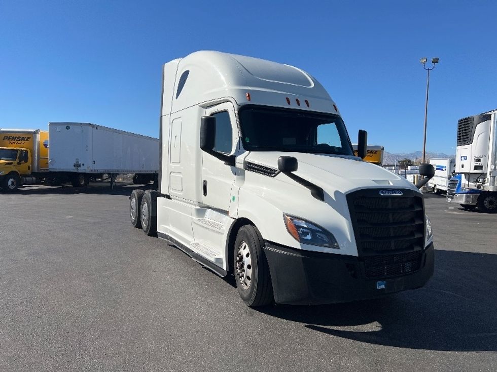 Your Next Used 2020 Freightliner T12664ST, 349155, Is For Sale And ...