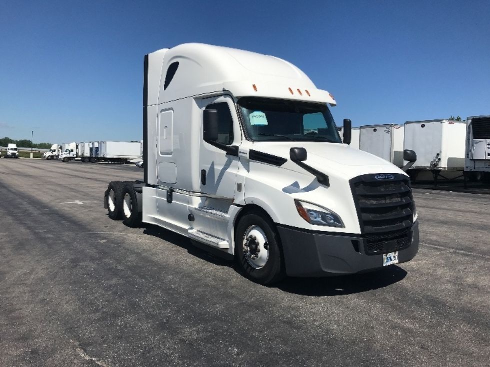 2020 Freightliner T12664ST Sleeper Tractor