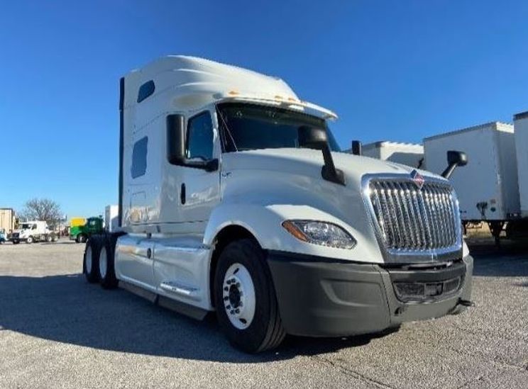 Used International Heavy Duty Trucks for Sale in USA - Penske Used