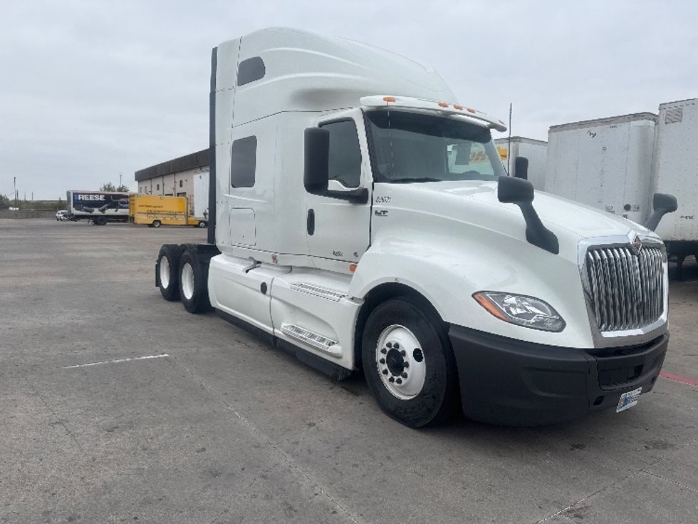 2020 International Lt625 Sleeper Tractor