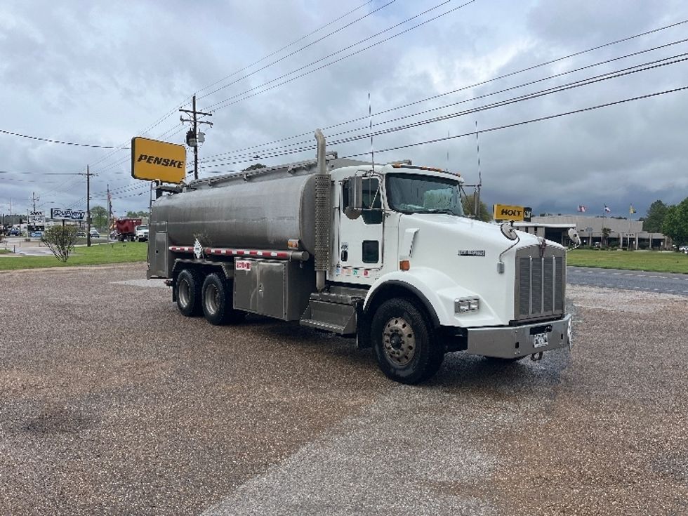 2018 Kenworth T800 Tanker Truck