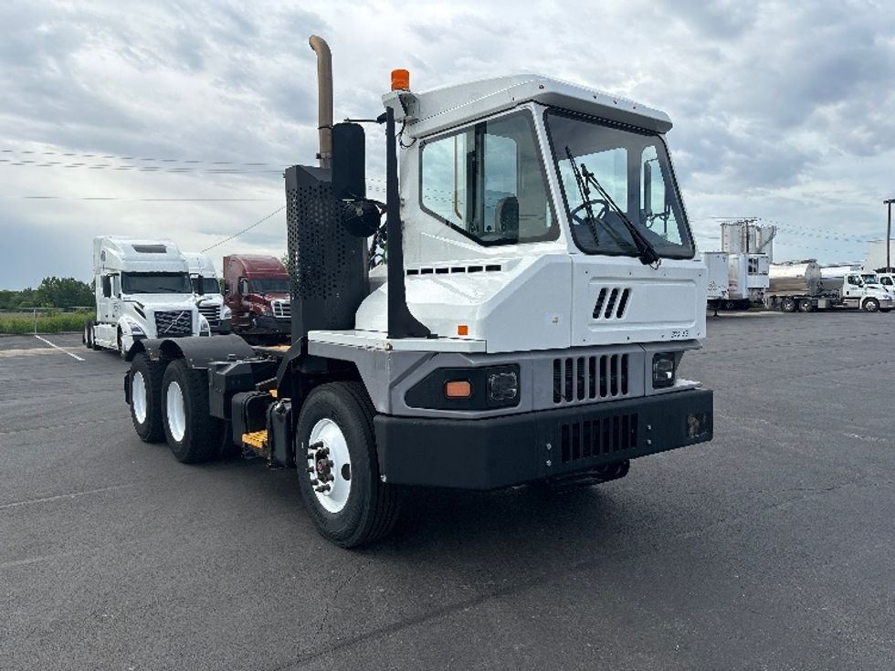 2020 Ottawa T2 Yard Truck